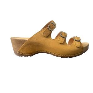 Dansko New Women's Tarin Wedge Sandal Yellow Nubuck size 38